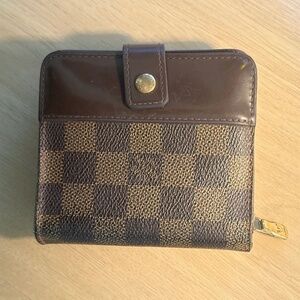 Louis Vuitton Damier Ebene Pattern Zippy Compact Wallet